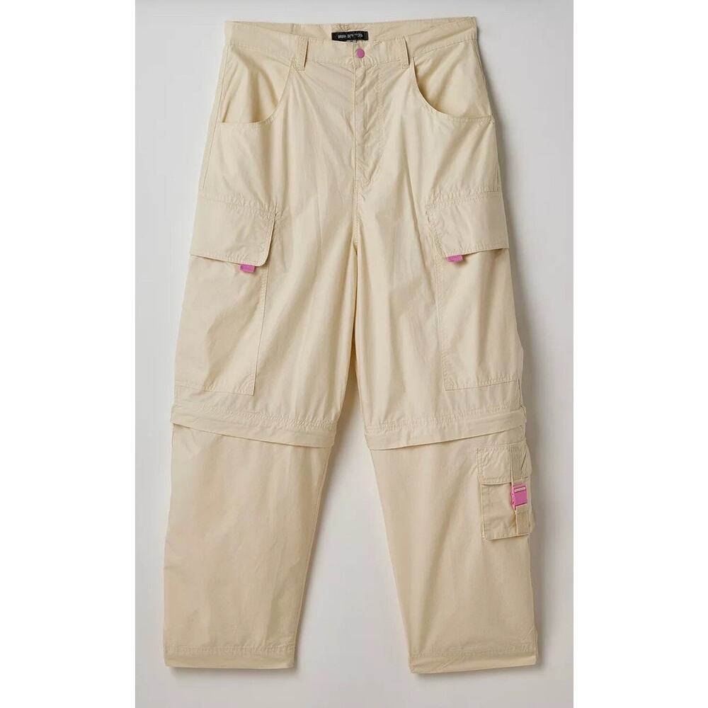 Urban Outfitters Sz L Cream Stone Rave
Cargo Pants Convertible high rise